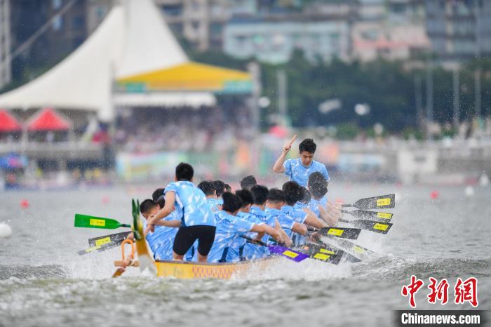 澳门国际龙舟赛落幕：中国南海九江队刷新男子