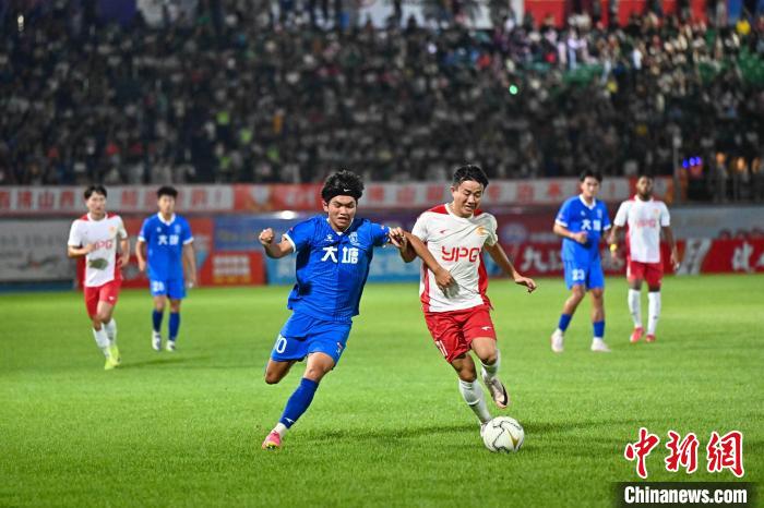 佛山“西甲”联赛开幕 四十支劲旅齐聚非遗盛宴