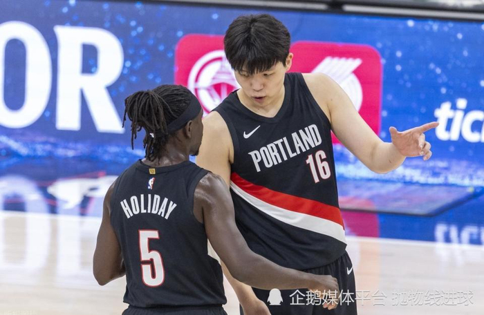 杨瀚森休赛期训练成关键 新赛季能否赢得开拓者