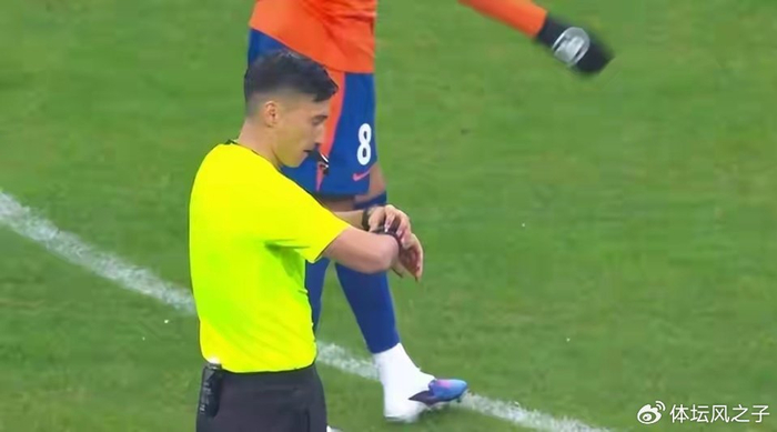 足协认定麦麦提江重大错判引争议