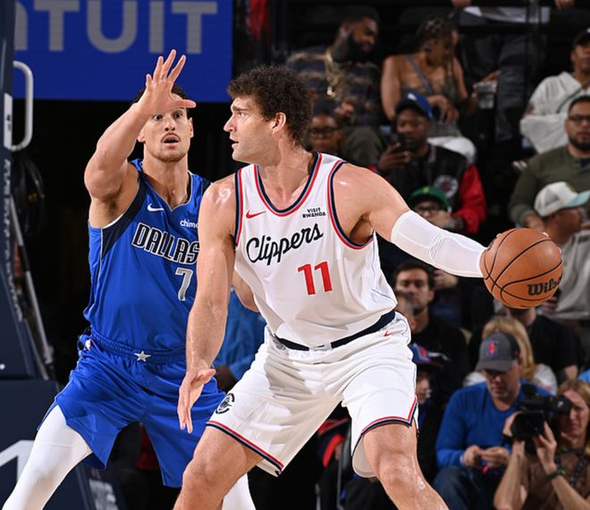 伦纳德34分创历史纪录 快船力克独行侠稳居西部