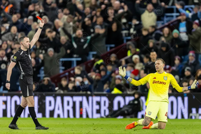 阿森纳争夺阿尔瓦雷斯引热议 转会难题待解